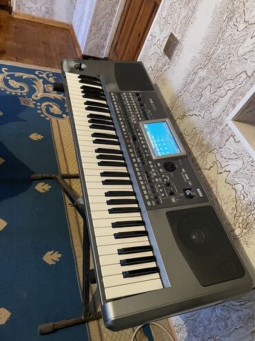 Klavişli alətlər: Korg pa 900 prablemsiz aletdir klavişin heç birində sınıq olmayıb