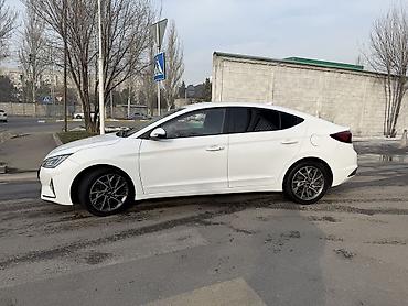 Hyundai: Hyundai Avante: 2019 г., 1.6 л, Робот, Бензин, Седан — 4