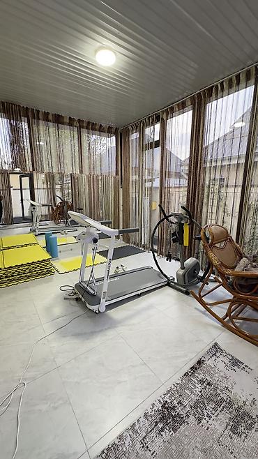 Продажа коттеджей и домов: 6 комнат и более, 180 м², 4 соток, Бишкек, Агентство недвижимости at lalafo.kg — 13 Продажа коттеджей и домов: 6 комнат и более, 180 м², 4 соток, Бишкек, Агентство недвижимости — 13