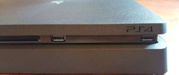 PS4 (Sony Playstation 4): Prodajem očuvanu PlayStation 4 konzolu sa 1TB memorije (duplo vise od — 12