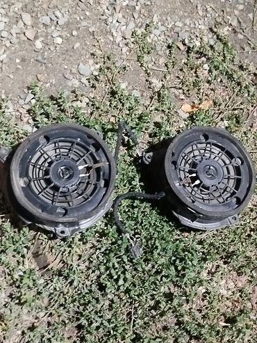 наклейка машина: Мерседес 210 динамики В составе: - 4 широкополосных/мидбасовых