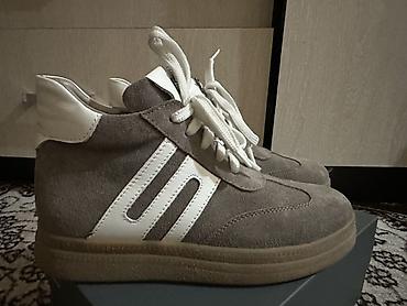 Ботинки и ботильоны: Новые Замшевые Деми ботинки в 39 размере на замке и шнурках — 10