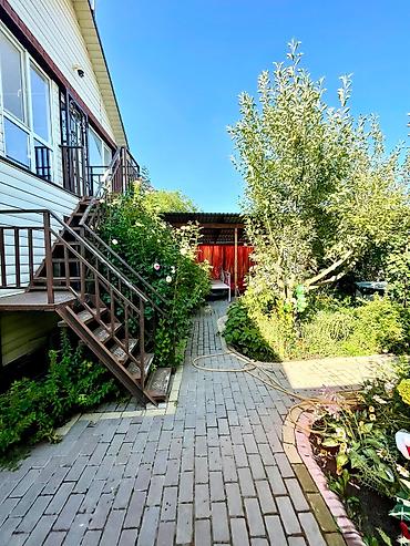 Продажа коттеджей и домов: 🏡 Продается уютная двухэтажная дача в Воронцовке! 📍 Локация — 17