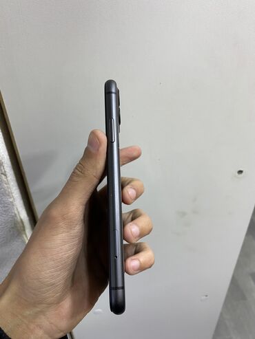 Apple iPhone: IPhone 11, 64 GB, Qara, Zəmanət, Simsiz şarj, Face ID — 2