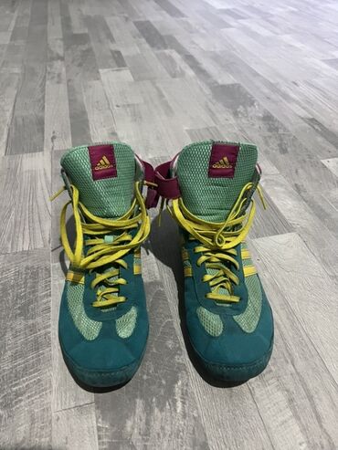 одежды для новорожденных: Боксерские кроссовки/ботинки adidas. Оригинал Адидас Размер:42-43 -