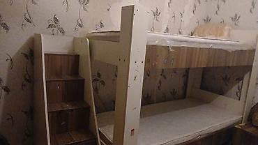 2 ci əl carpayı: Oğlan və qız üçün, İşlənmiş, Çarpayı, Matras ilə, Siyirməli, Laminat — 2