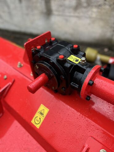 Poljoprivredne mašine: Mulčer za traktor – model EFGC155 - Radni zahvat: 155 cm (oznaka — 3