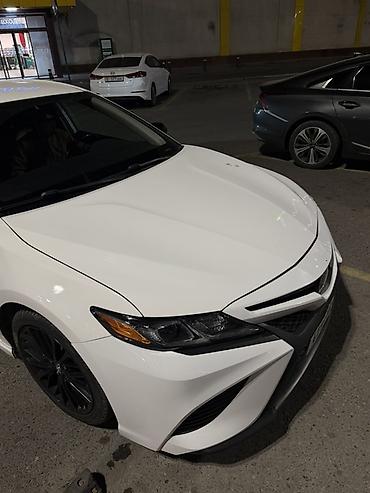 corolla 2022: Toyota Camry: 2019 г., 2.5 л, Автомат, Бензин, Седан — 4