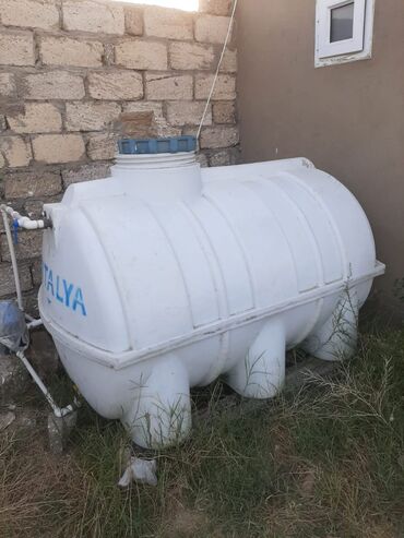 Саженцы растений: Бак, Пластик, 1500 л. л, Б/у