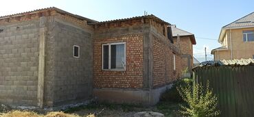 продаю частный дом район таатан рынок: 100 м², 4 комнаты, Требуется ремонт Без мебели