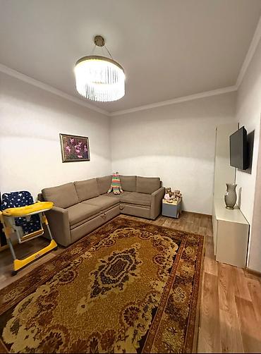 Продажа коттеджей и домов: 🏡 Продается дом в центре города! 📍 Пересечение улиц Ахунбаева — Байтик — 4