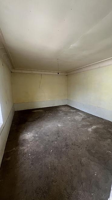 Продажа коттеджей и домов: Областная Больницага жакын жерден ПСО абалында жер үй сатылат — 15