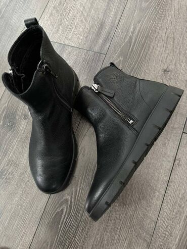 melissa obuca iskustva: Ankle boots, Ecco, 37