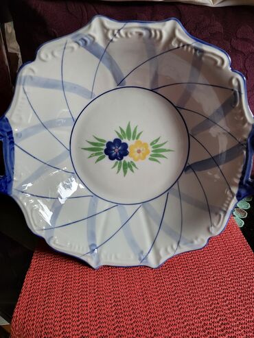 Činije: Cinija nova velika porcelanska iz 80ih. Visina. 7,5cm. Precnik — 4