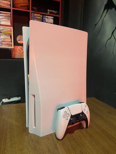 PS4 (Sony Playstation 4): Ps 5 Fat Yaddasinda Gta 5 oyunu Var ustunde 1 eded orjinal Pult verlir