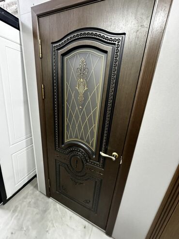 ешик жыгач: Ички эшик айнек менен
