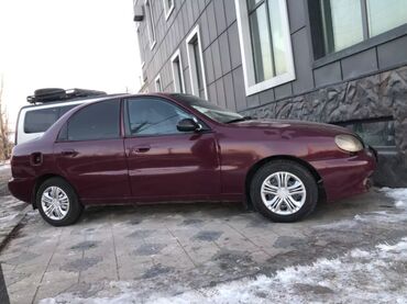 машина авди: Daewoo Lanos: 1996 г., 1.5 л, Механика, Бензин, Седан