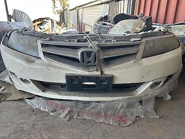 кроно: Передний клипс/морда Honda: бампер, решётка радиатора с эмблемой — 1