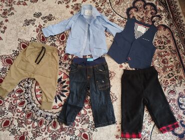 детское пальто на мальчика: Детские вещи на мальчика, 1 год. Всё что на фото за 500 сом. вещи