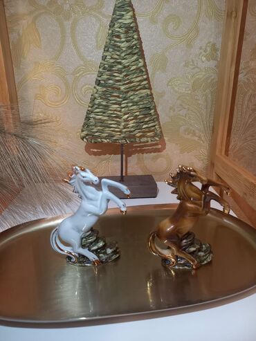 консоль: Фигура, Керамика