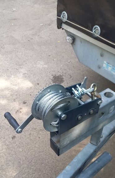 Ostala vozila: Na prodaju očuvana kvalitetna šlep prikolica sa aerodinamičnim — 8