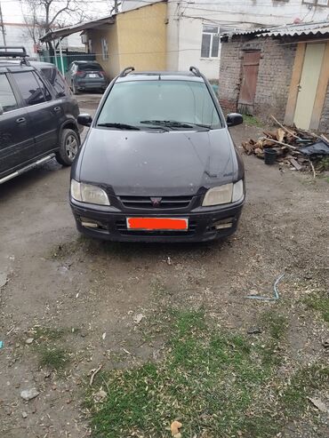 черный mitsubishi: Mitsubishi Space Star: 2001 г., 1.6 л, Механика, Газ, Хэтчбэк