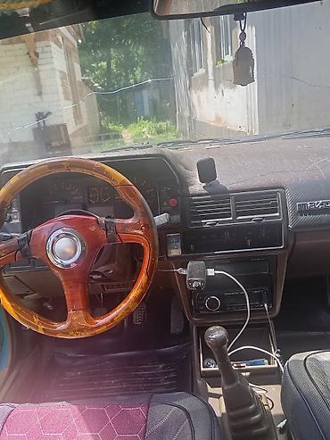 гольы 3: Mazda 323: 1986 г., 1.5 л, Механика, Бензин, Седан — 6