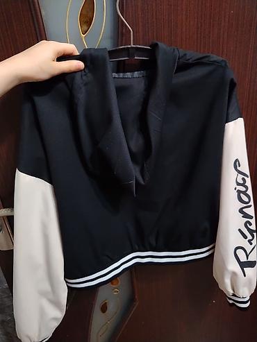 alt geyimi: Qadın/Kişi unisex qısa bomber-hoodie - Rəng: qara gövdə, krem rəngli — 2