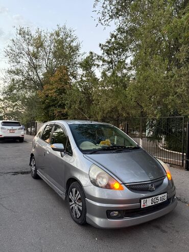 авто рассрочку без банка: Honda Fit: 2003 г., 1.3 л, Вариатор, Бензин