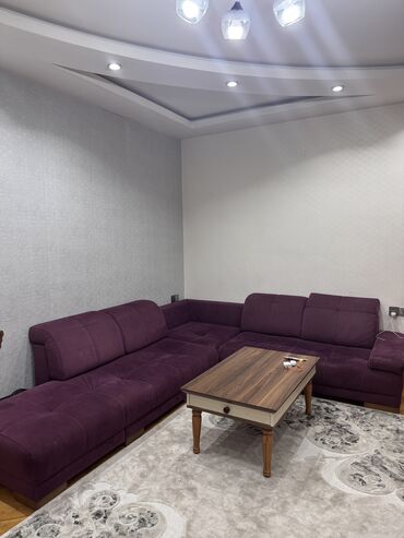 işləmiş əşyalar: Künc divan, İşlənmiş, Açılmayan, Bazasız
