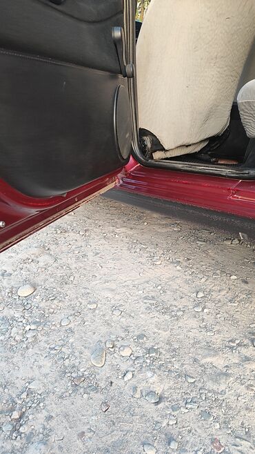 Volkswagen: Volkswagen Passat Variant: 1995 г., 2 л, Механика, Бензин, Универсал — 8