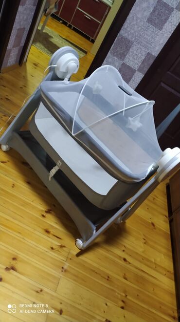 Gəzinti arabaları: Milana…. Elrktron nenni 90man yaxwi veziyyetde 6 ay istifade olunub