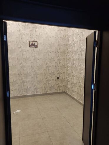 Digər kommersiya daşınmaz əmlakı: Xətai metrosunun yaxınlığında yerləşən ümumi sahəsi 150kv,m olan,3 — 5