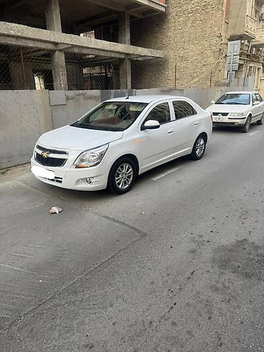 cobalt: Qalmamaq şərti ilə.Günü 35 manat,qaz və benzin depozit tələb — 2