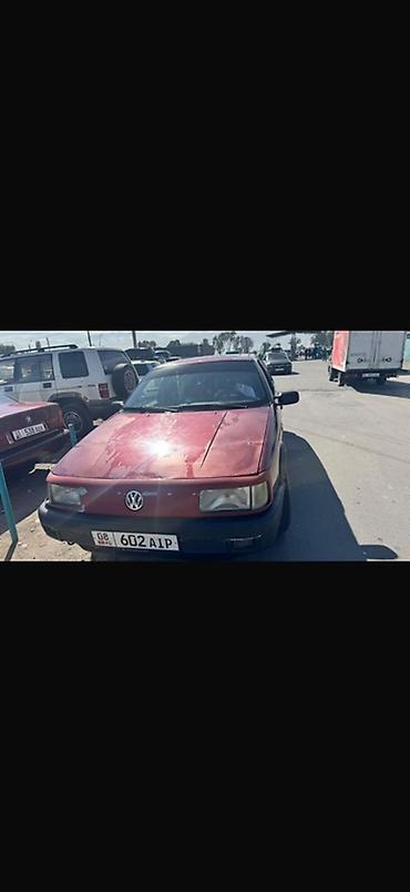 Volkswagen Passat: 1993 г., Механика, Седан