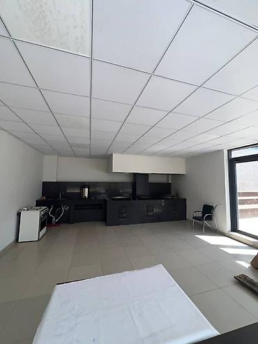 14: 4 комнаты, 218 м², 1 этаж — 9