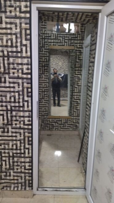 Ofislər: Kirayə/ofis üçün kiçik sahə – koridorlu və ayrıca otaqlı — 5