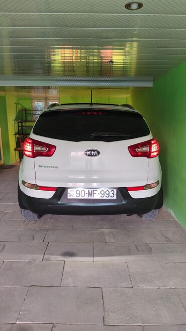 Kia: Kia Sportage: 2.4 l | 2011 il Sedan — 28