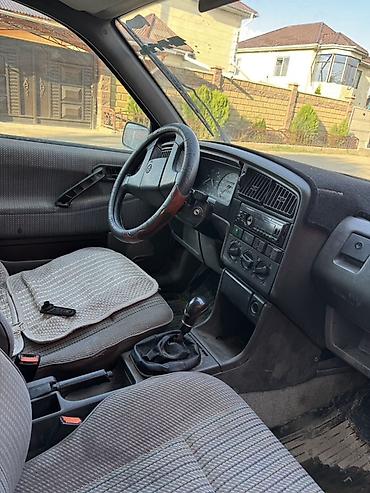 пассат б3 кпп: Volkswagen Passat Variant: 1993 г., 1.8 л, Кол менен иштөөчү, Бензин, Универсал — 3