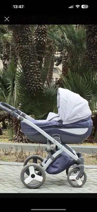 Çıxarıla bilən beşikli araba