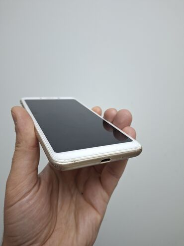 Redmi: Redmi 6, 32 GB, rəng - Qızılı, Barmaq izi — 6