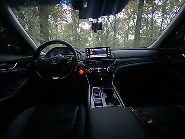 номери на авто: Honda Accord: 2019 г., 2 л, Робот, Гибрид, Седан — 3