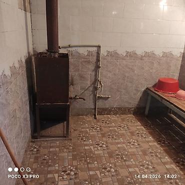 Продажа коттеджей и домов: Продаётся дом с большим навесом и благоустроенным двором. Основные — 6