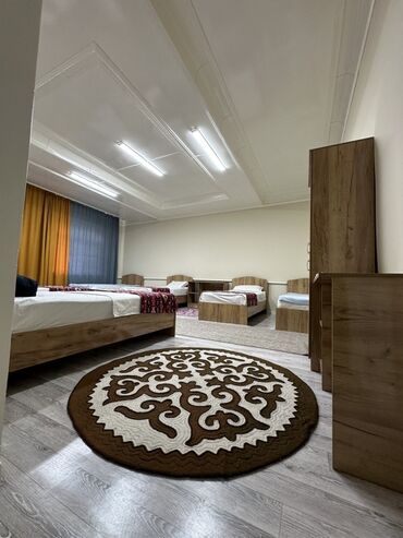 Посуточная аренда комнат: Уютный номер-студия с отдельным санузлом. Планировка и оснащение: - — 12