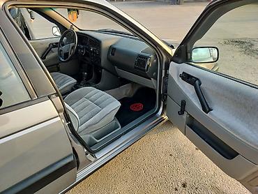 Volkswagen: Volkswagen Passat: 1991 г., 1.8 л, Механика, Бензин, Седан — 8