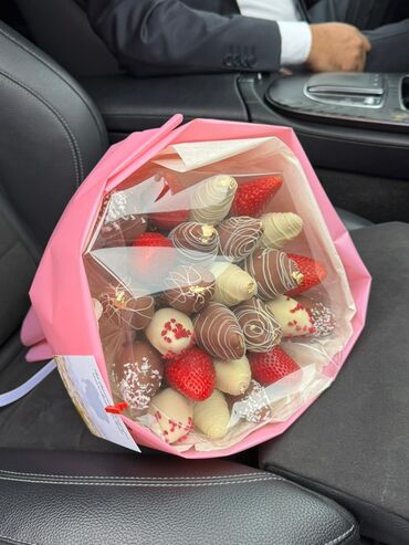 Кондитерские изделия, сладости: Клубника и Финики в шоколаде Подарок на 8марта Заранее оформляйте — 43