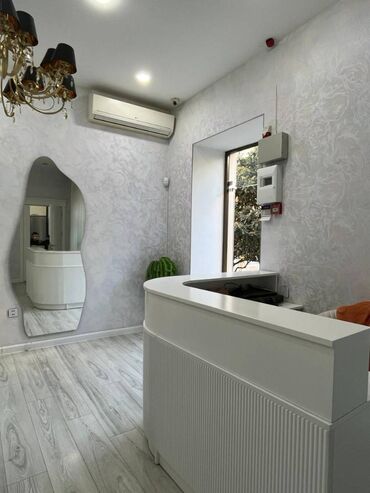 Digər kommersiya daşınmaz əmlakı: Yasamal rayonu, Statistika Komitəsinin yaxınlığında, ümumi sahəsi 135 — 13