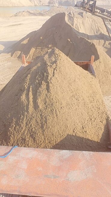 умывальник на стиральную машину: Песок карьерный + услуги спецтехники - Добыча и погрузка карьерного