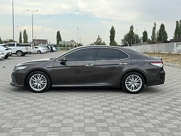 Продажа авто: Toyota Camry: 2018 г., Вариатор, Гибрид, Седан — 4