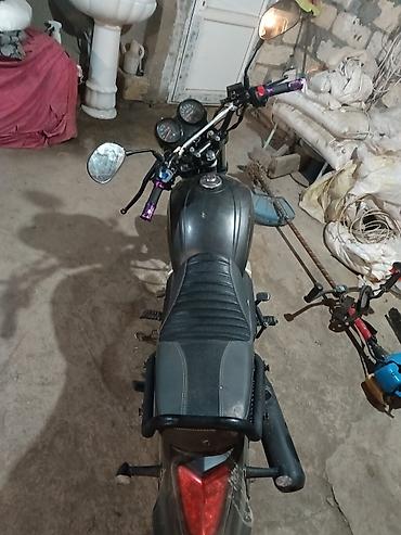 фургоны категории б: Moped/motorsiklet – şəhər daxili və qısa məsafələr üçün praktik model — 3